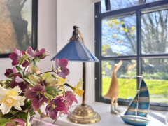 flowers-in-the-window-26