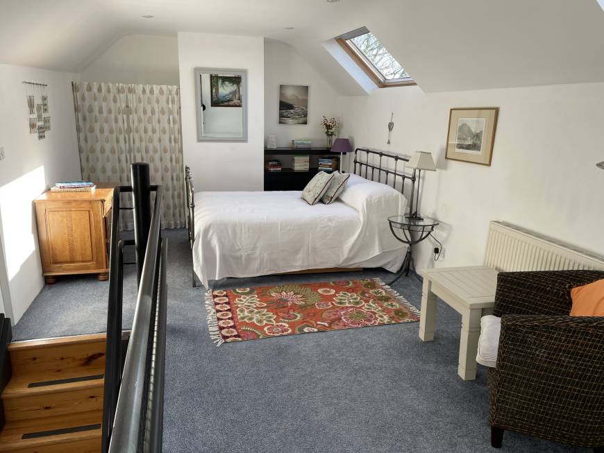 Cottage bedroom - Double and Single Beds